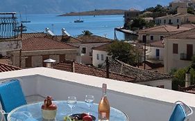 Galaxidi Authentic Rooftop House