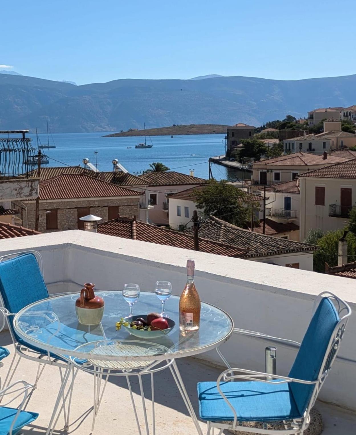 Galaxidi Authentic Rooftop House Esterno foto